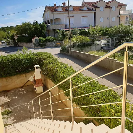 With A Parking Space Silo, Krk - 18705 Lejlighed *